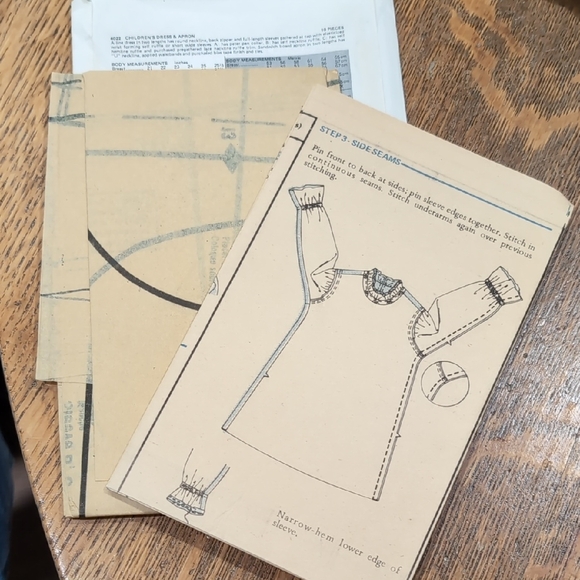 4022 Butterick Kid's Dress and Apron Pattern Size 6X - Picture 3 of 3